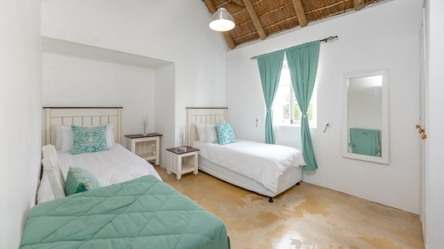 To Let 3 Bedroom Property for Rent in Struisbaai Western Cape